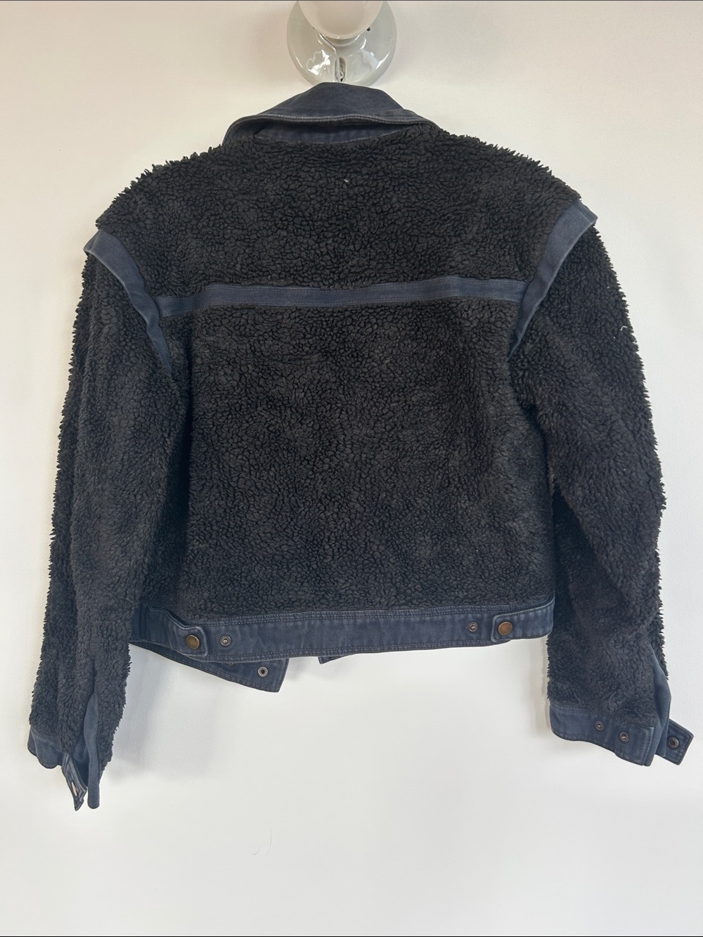 Veronica Beard OVERDYED Black Shearling-Trim denim Jacket - Picture 2 of 3